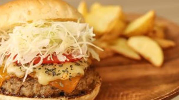 バジルチーズ淡路牛バーガー